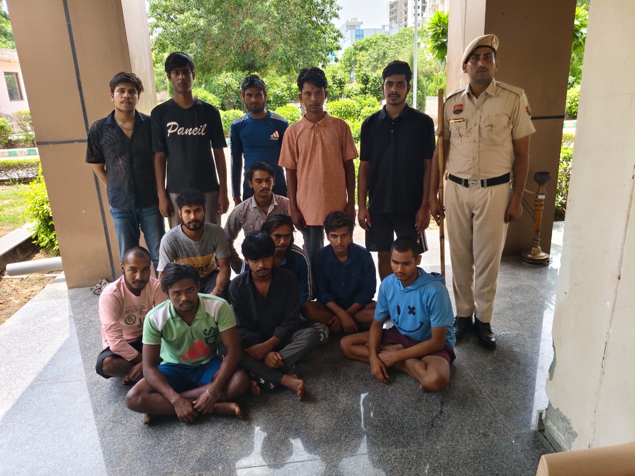 गुरुग्राम में 13 बांग्लादेशी नागरिकों पर बड़ी कार्रवाई, डिपोर्टेशन के लिए एस्कॉर्ट टीम रवाना